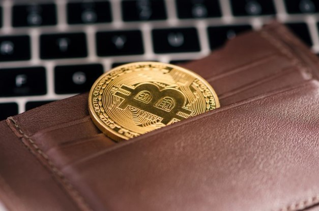 冷钱包、热钱包、交易所钱包三者有什么区别？
